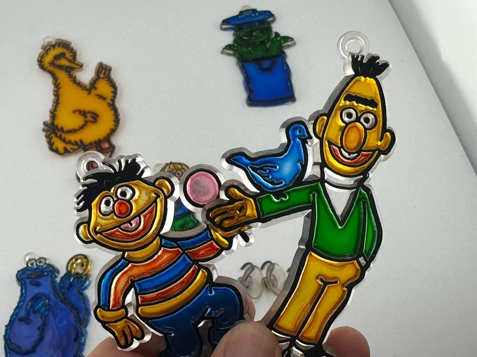 VINTAGE 1987 SEASAME STREET SUNCATCHERS BIG BIRD BERT ERNIE OSCAR COOKIE MONSTER - Image 3 of 4