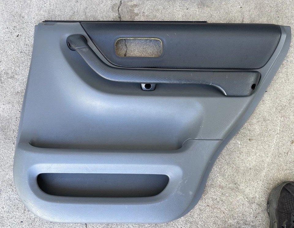 Juego de 4 paneles de puerta Honda CRV CR-V 1997-1998 paso del conductor delantero trasero gris claro Foto 3 de 4