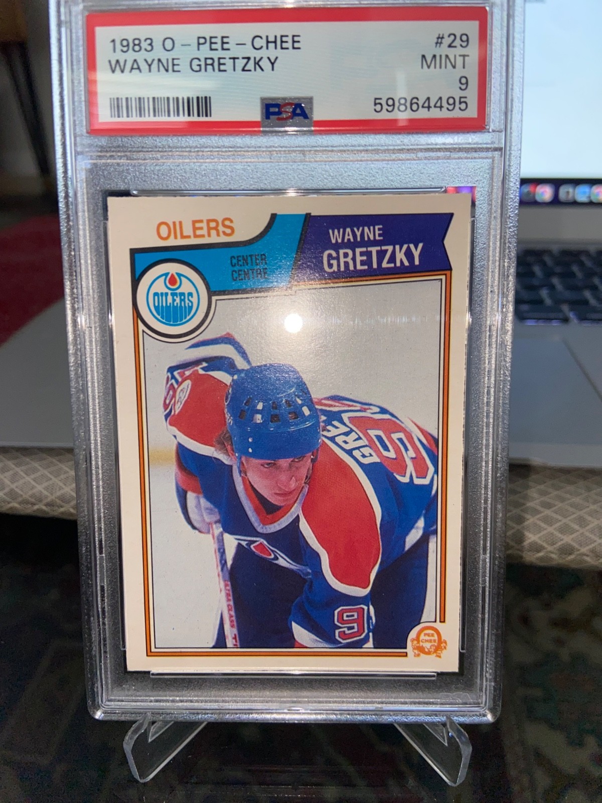 1983-84 OPC O-Pee-Chee #29 WAYNE GRETZKY PSA 9 Mint GOAT As good as a 10
