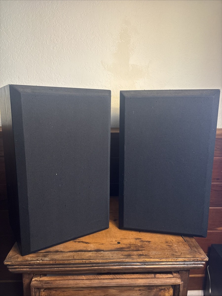 Bose Model 31 Bookshelf Speakers 18