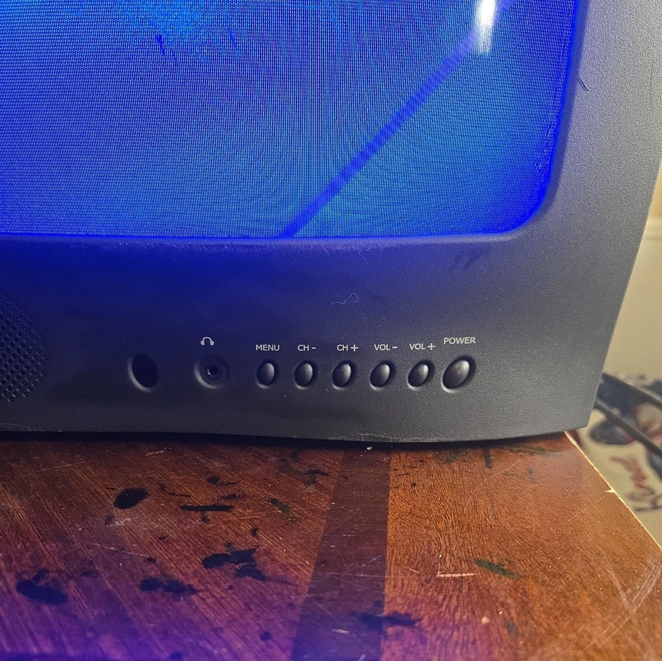 RCA CRT TV Model E13342 13”.  TESTED  - Image 2 of 4