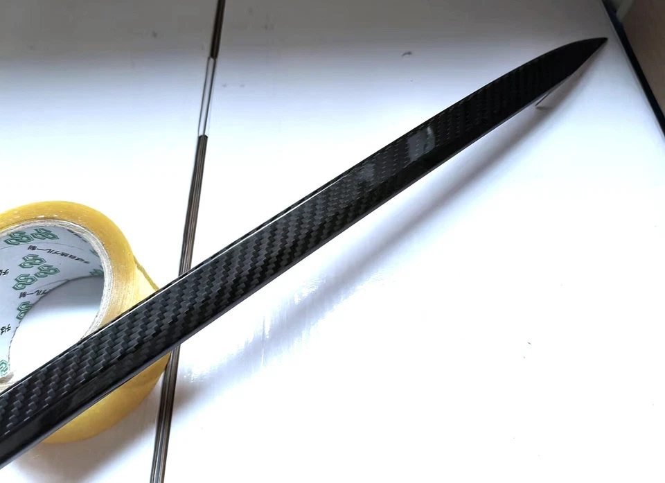 Tira decorativa de maletero trasero de fibra de carbono para Lexus RC200T RC300 RCF RC350 2015-2022 Foto 3 de 4