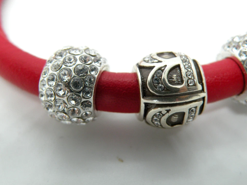 Elegante Brazalete Brazalete Joyería Cristal WOODSTOCK Cuero Rojo Firmado Brighton Foto 3 de 4
