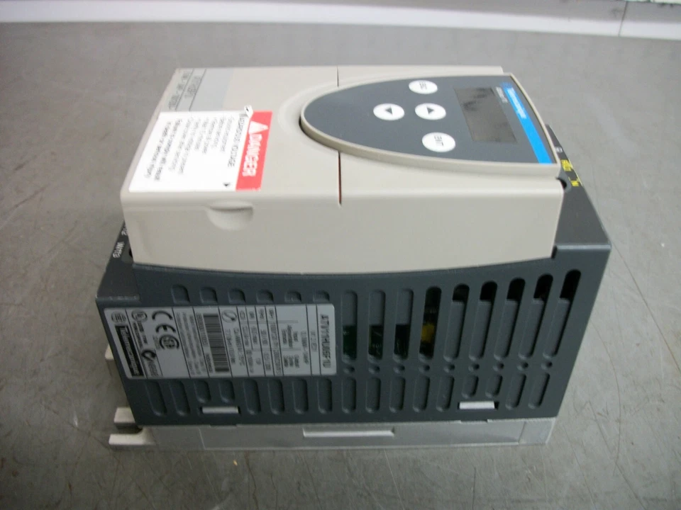 TELEMECANIQUE ALTIVAR 11 1/4HP UNIDADE INVERSORA ATV11HU05F1U 230VOLT 3PH 1.6AMP - Imagem 3 de 4
