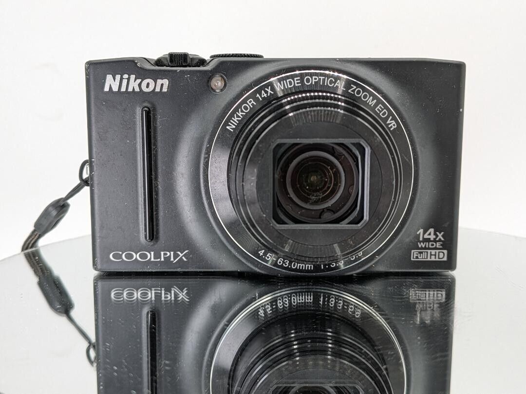 Nikon COOLPIX S8200 Black Digital Camera 16.1MP 14x Optical Nikon COOLPIX S8200 Black Digital Camera 16.1MP 14x Optical