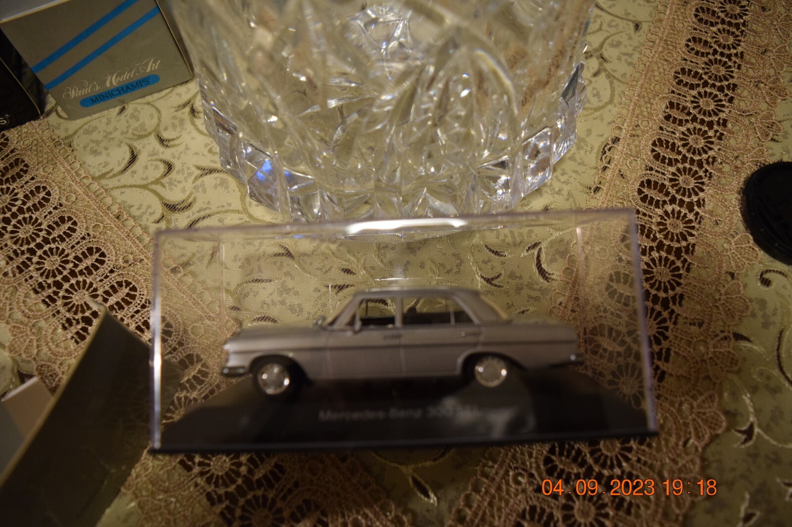 Picture 3 of 11
