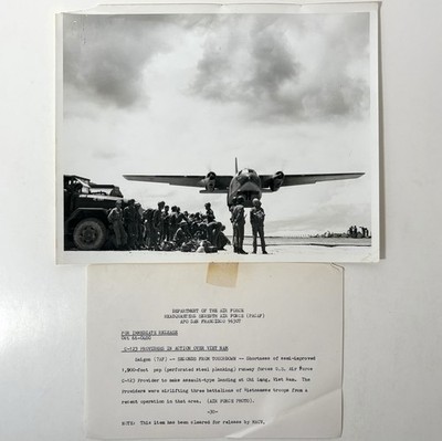 Fairchild C-123 Provider Vintage 1960 s Vietnam 8x10 USAF Photo Plane Landing