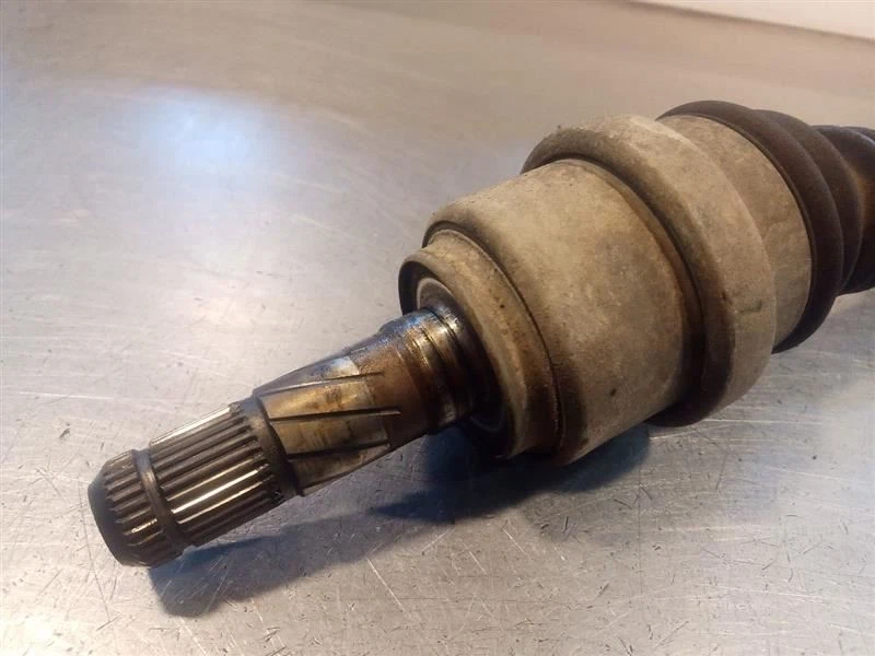 乘客右轴轴无涡轮 1984 - 1989 年日产 300ZX 8577903 — 第 2/4 张图片