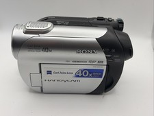 Sony HandyCam DCR-DVD108 Mini DVD Camcorder Nightshot 40x No Power Mint Cosmetic