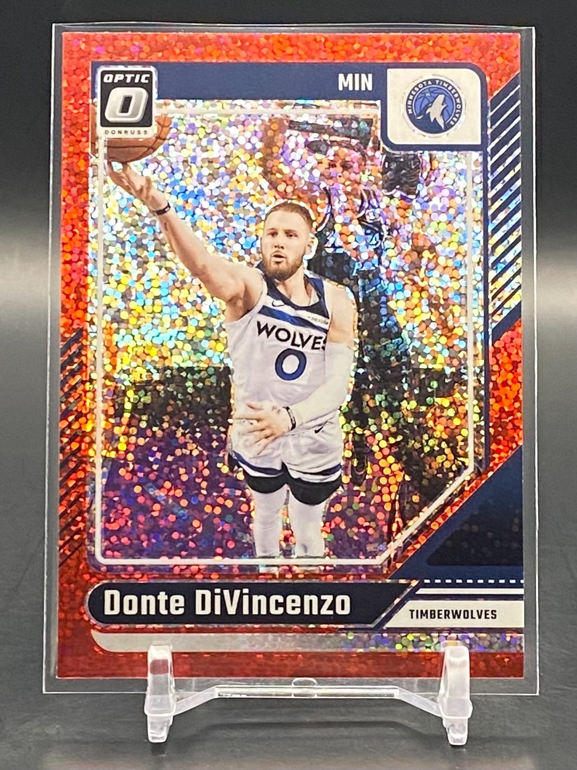 Donte DiVincenzo 2024-25 Panini Donruss Optic Red Sparkle SSP Timberwolves #137