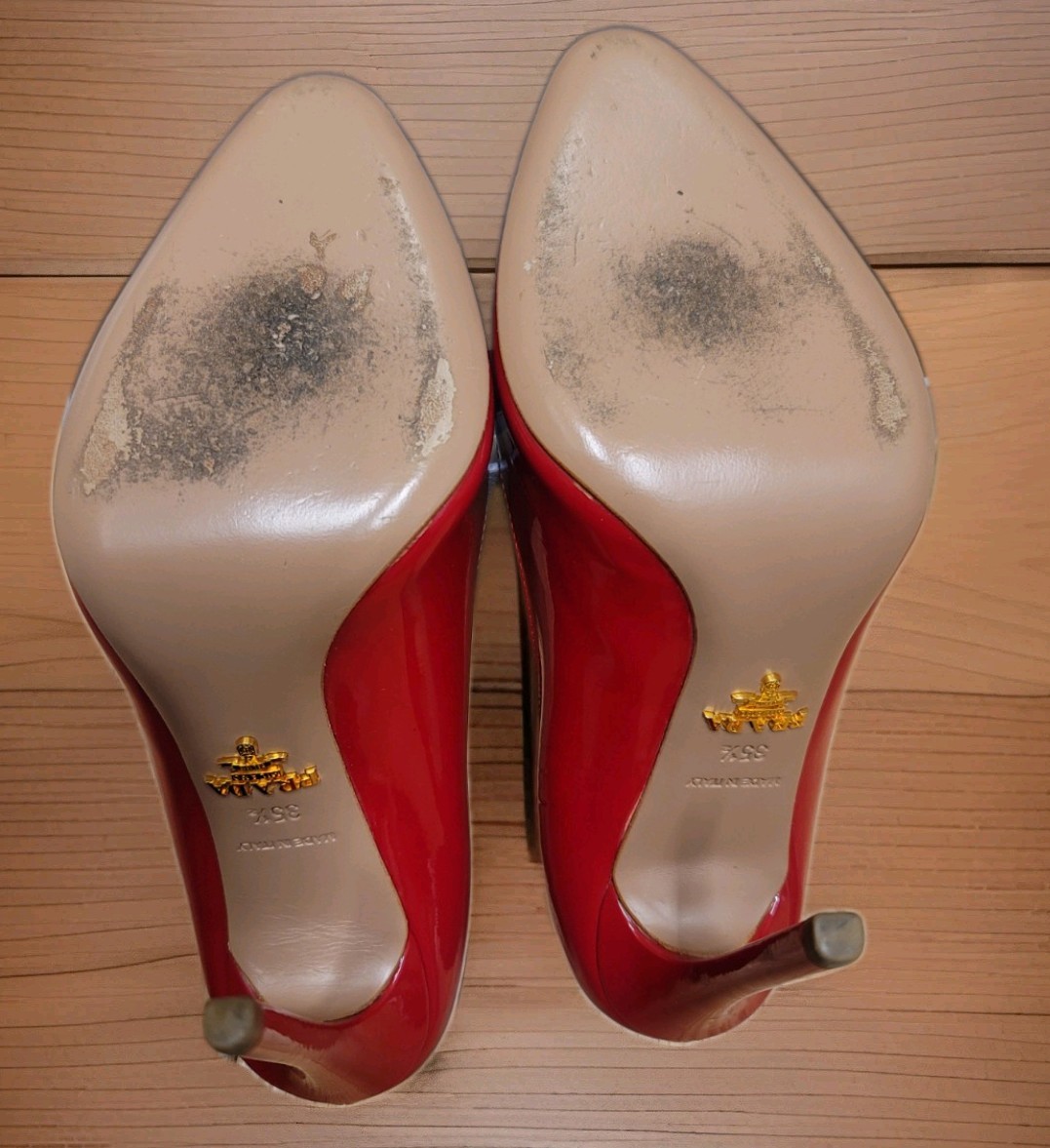 Prada Red Patent Leather Stiletto Heels Pumps Women’s Size 35.5 thumbnail 3