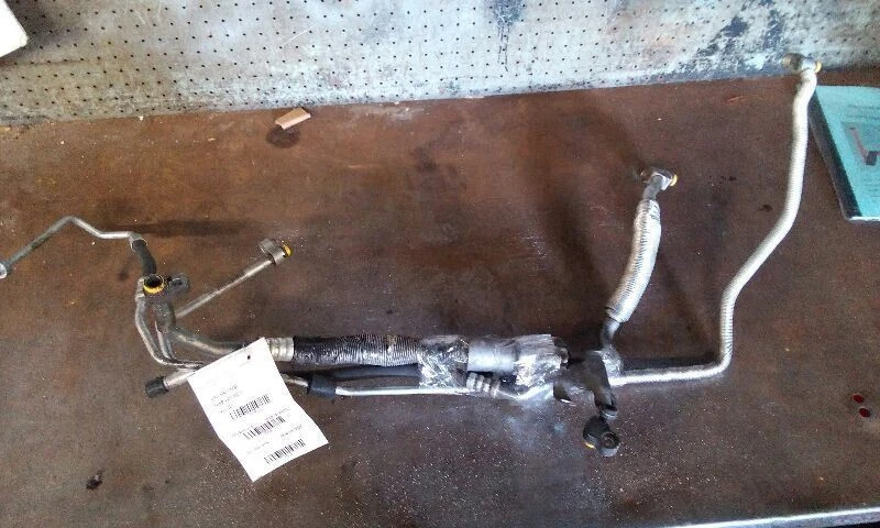 BMW 750il 2008 mangueras de aire acondicionado 4,8 litros 8 cilindros Foto 2 de 4