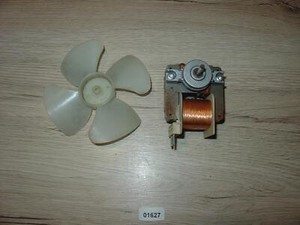 Siemens Backofen HE304550 / 01  Lüfter Flügelrad mit Motor