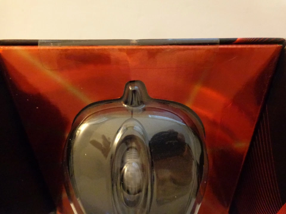 Microsoft Laser Mouse 6000 - Image 4 of 4