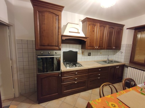 Cucina usata Ottime condizioni con 4 Fuochi, Forno e doppio lavello | eBay