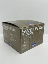 Daiwa SweepFire 1500B Spinning Reel, Digigear Twist Buster ABS 5.3:1, 26.8” Retr