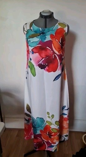 Unbranded Long Maxi Dress Women’s Size 1XL White Multicolor Floral Tropical NWOT - Picture 5 of 9
