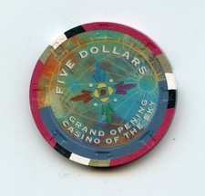 5.00 Chip from the Mohegan Sun Casino Uncasville Connecticut Grand Opening