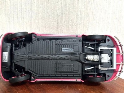 AUTOart Volkswagen Beetle 1200 1955 Pink Diecast Model 1/18 Scale