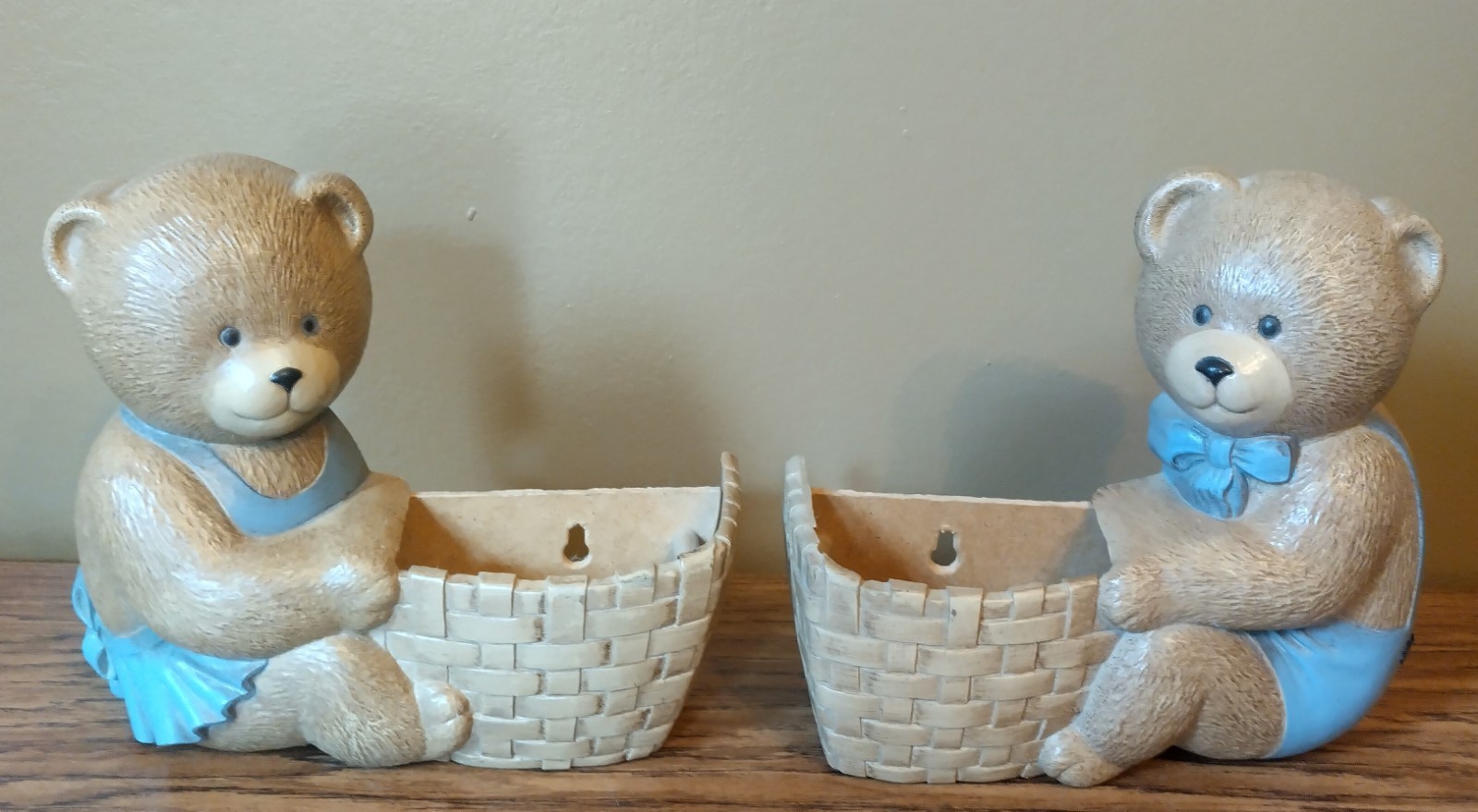 VINTAGE  BOY/GIRL “TEDDY BEARS” NURSERY WALL ART/WALL POCKET PAIR/BY BURWOOD