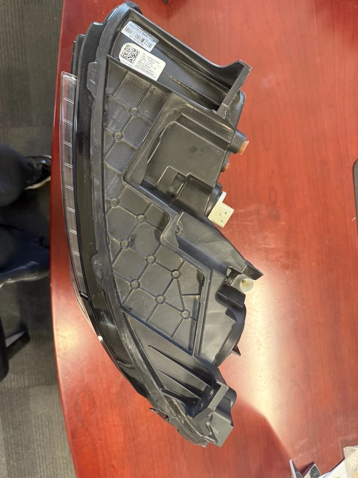 Faro izquierdo Dodge Charger 2022 oculto 2015-2023 Foto 3 de 4