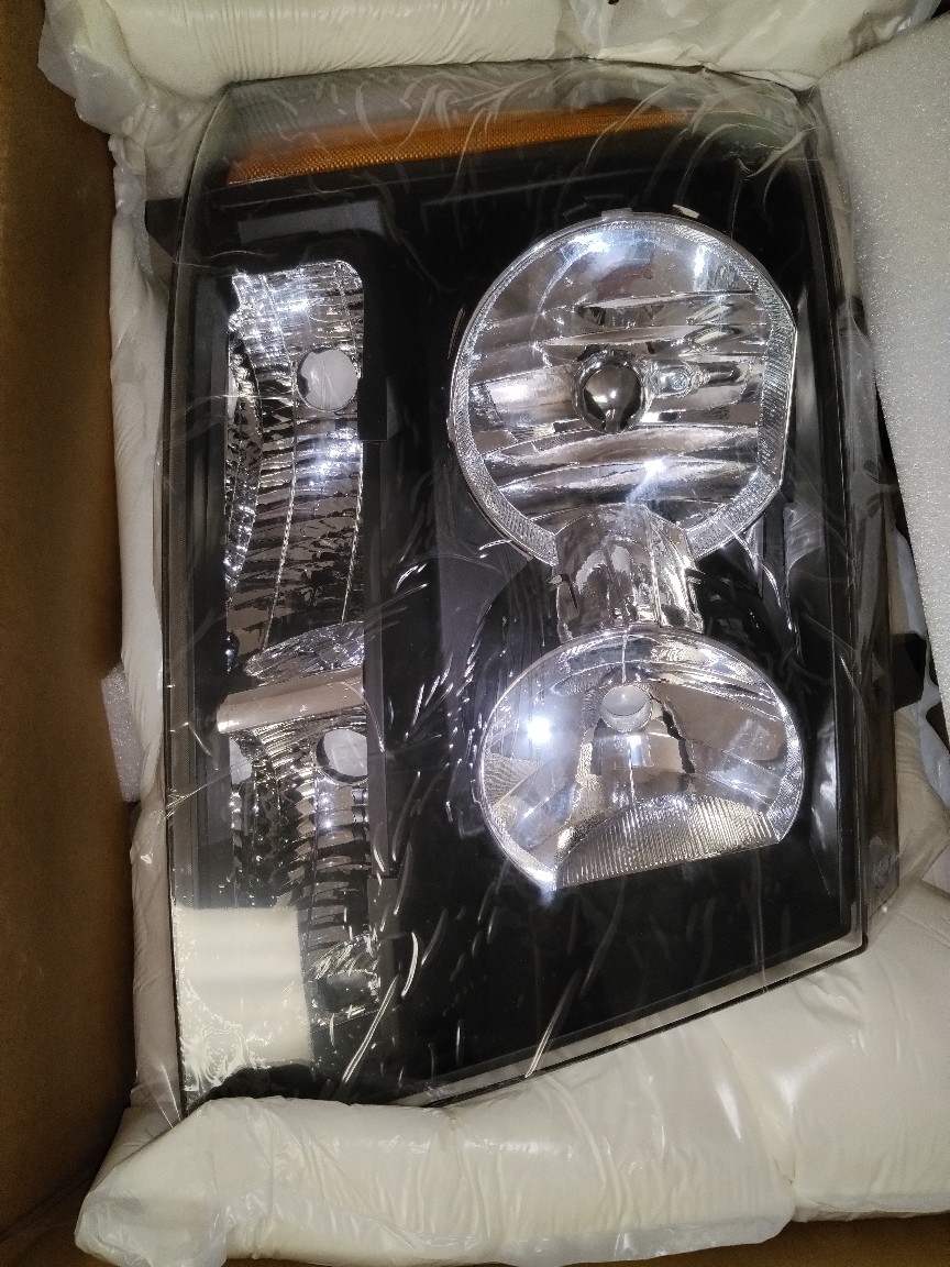 For 2007 2008 2009 2010 2011 2012 2013 2014 Chevy Tahoe Suburban 1500 Headlight