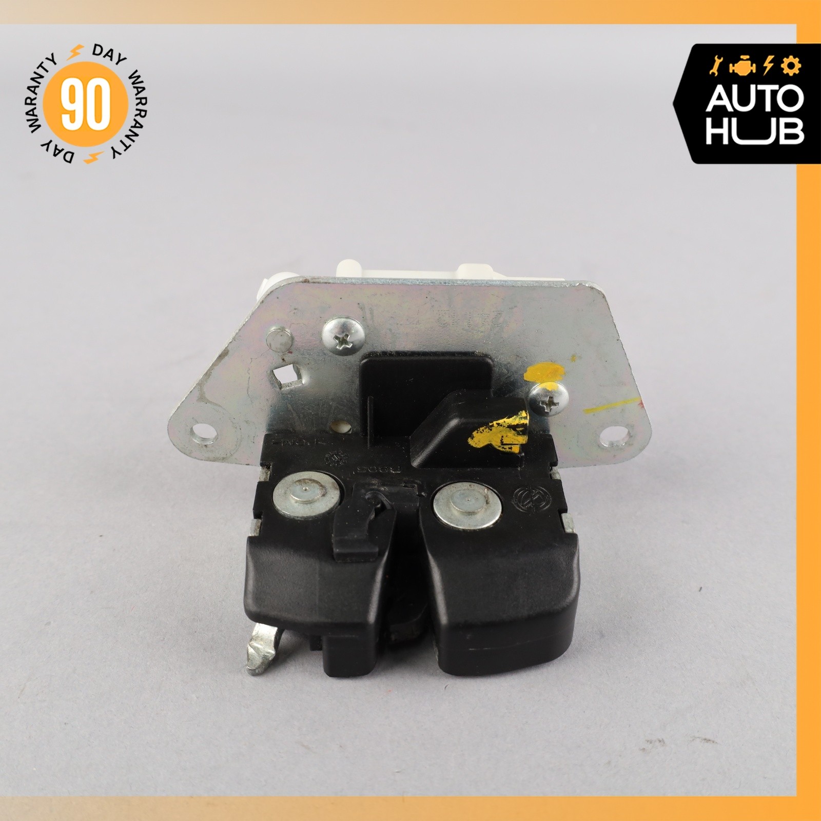 Maserati GranTurismo 2009-2019 Trunk latch P/N 80052700