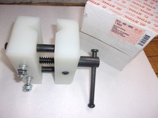 Stihl Specialty Tool Bench Vice Clamps Shaft Fs Ht Oem 5910-890-8800 Gm-ss5j