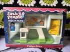 Vintage 1989 Fisher Price Little People Drive In Movie Theater Playset Mod#2454