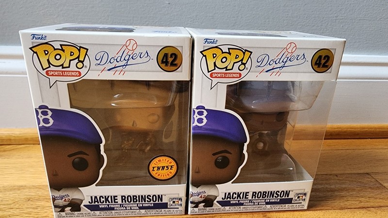 Funko Pop! Jackie Robinson Chase & Common #42 Bronze Brooklyn Dodgers MLB 