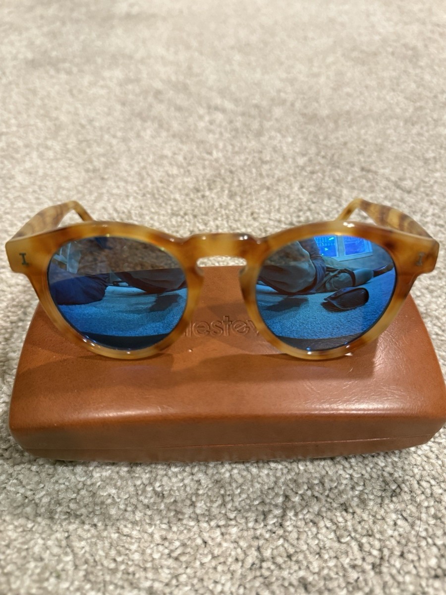 Illesteva Leonard Sunglasses Light Brown Tortoise Shell with Mirror Blue Lenses View 2