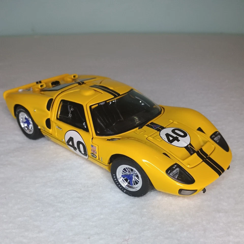 1966 GT 40 Mark ll 7 litre 427. WIX 40th Anniversary Edition 1:24 scale die-cast - Image 4 of 4