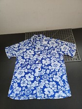 Makai Beach Shirt Mens Small Blue  White Floral Short Sleeve Hawaiian Casual