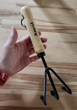 NEW Hand Garden Hoe Cultivator Claw Tool ANVIL 3 Tine Wood Handle