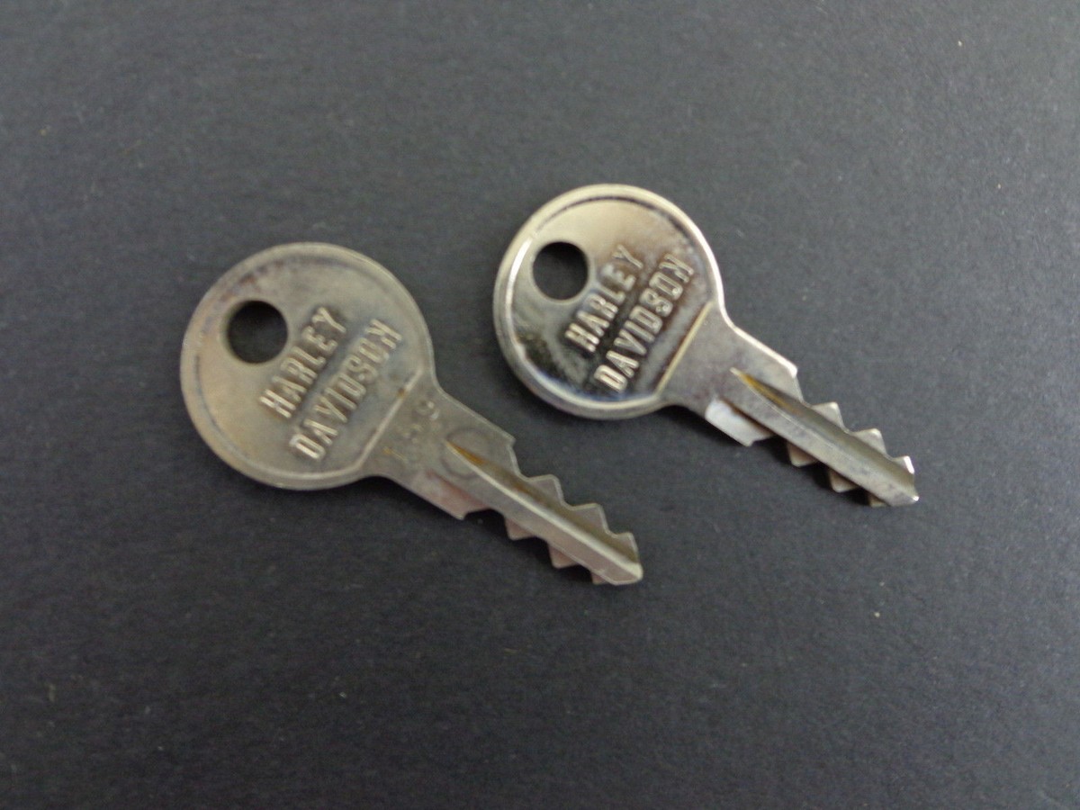 いぶいぶ Harley-Davidson 2-Key Set 71583-85 0159 | OE | Vintage Part