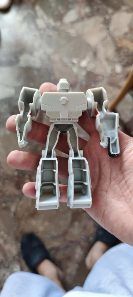 ACTION FIGURE AUTOBOT ROBOT TRANSFORMERS HASBRO robot - Immagine 3 di 4