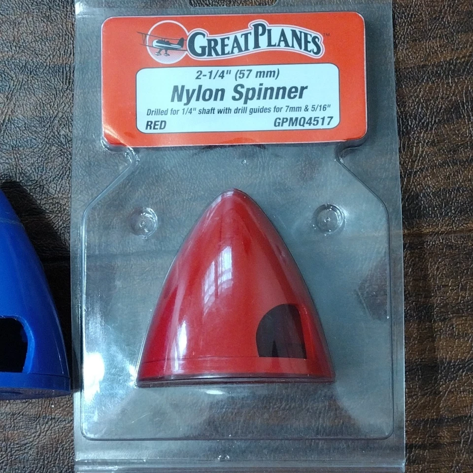 Lot Of 2 Great Planes 2-1/4(57mm) Nylon Spinner GPMQ4517 & Larger Used Spinner - Image 2 of 4