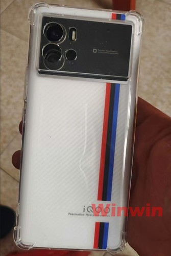 VIVO iQOO 10 5G 6.78"120Hz 8/256GB 50MP Snapdragon8+Gen1 4700mAh SmartPhone - Picture 7 of 10