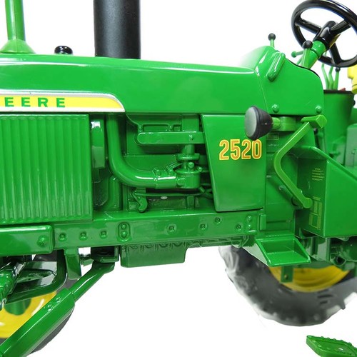16228-1 Exhibitor Award Version 1/16 John Deere 2520 2013 Two-Cylinder Club ERTL - Picture 5 of 6