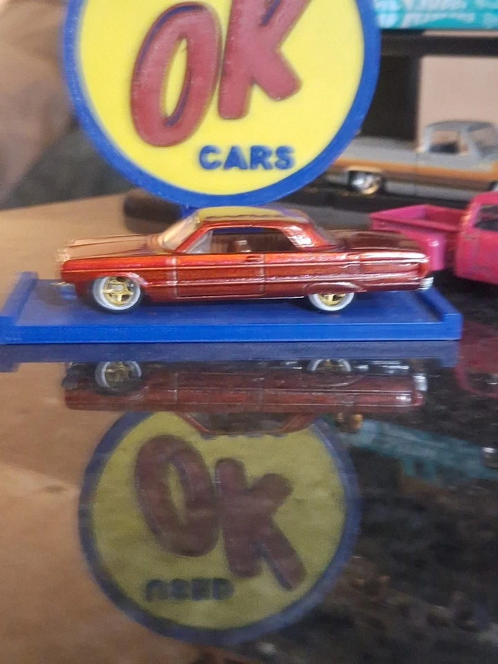 Hotwheels Custom 64 Chevy Impala ruedas intercambiadas y sueltas Foto 3 de 4