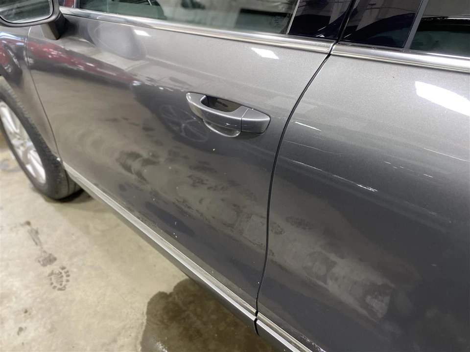 Used Radiator fits: 2013 Volkswagen Touareg AT main Grade A Foto 4 de 4