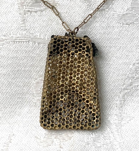 Vintage Art Deco Filigree Brass Pearl Pendant Necklace with Grape Motif - Picture 9 of 11