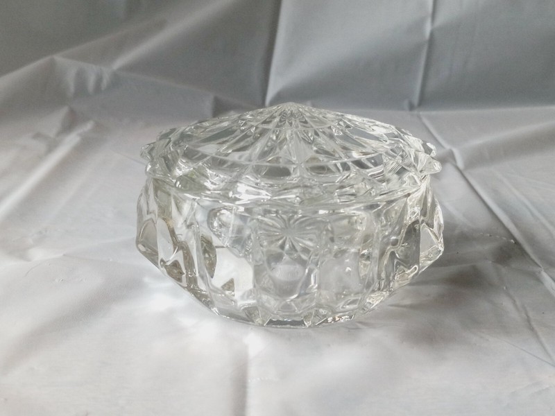 Jeannette Windsor Diamond Crystal Depression Glass Art Deco Decorative Jewelry 