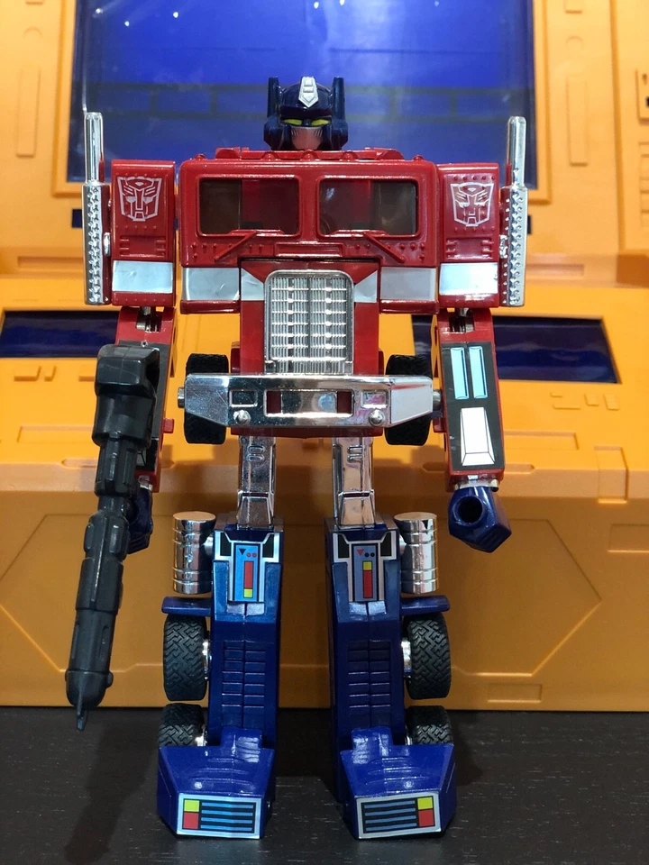 Transformers Optimus Prime G1 custom backpack - Imagen 4 de 4