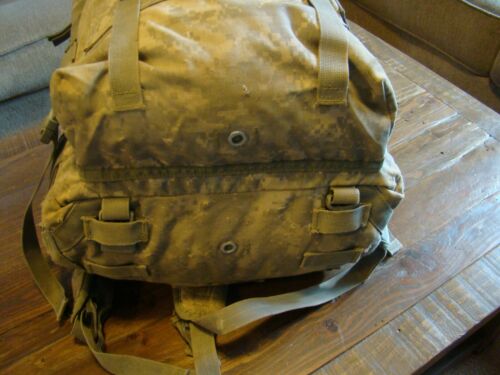US Army USGI Assault Pack ACU Rucksack - guter Zustand mit Rahmenblatt & Schaumstoff - Bild 6 von 12