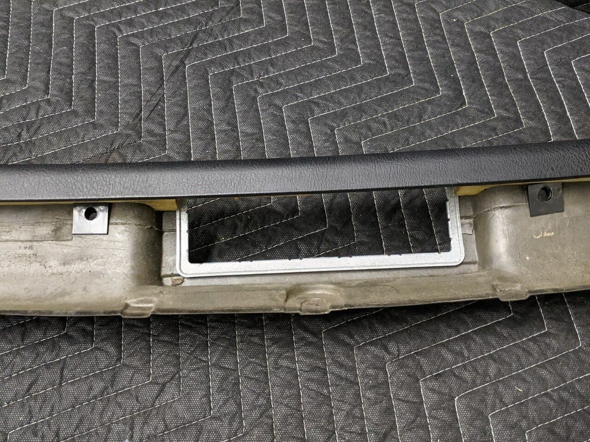 BMW E36 3-Series Convertible Windshield Frame Cover Schwarz