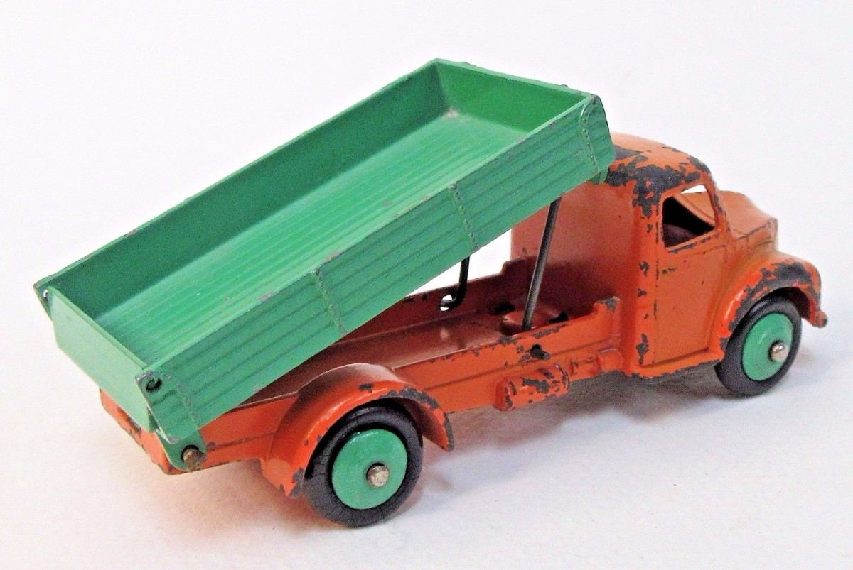 1950's Dinky #414 DODGE REAR TIPPING WAGON TRUCK orange & green