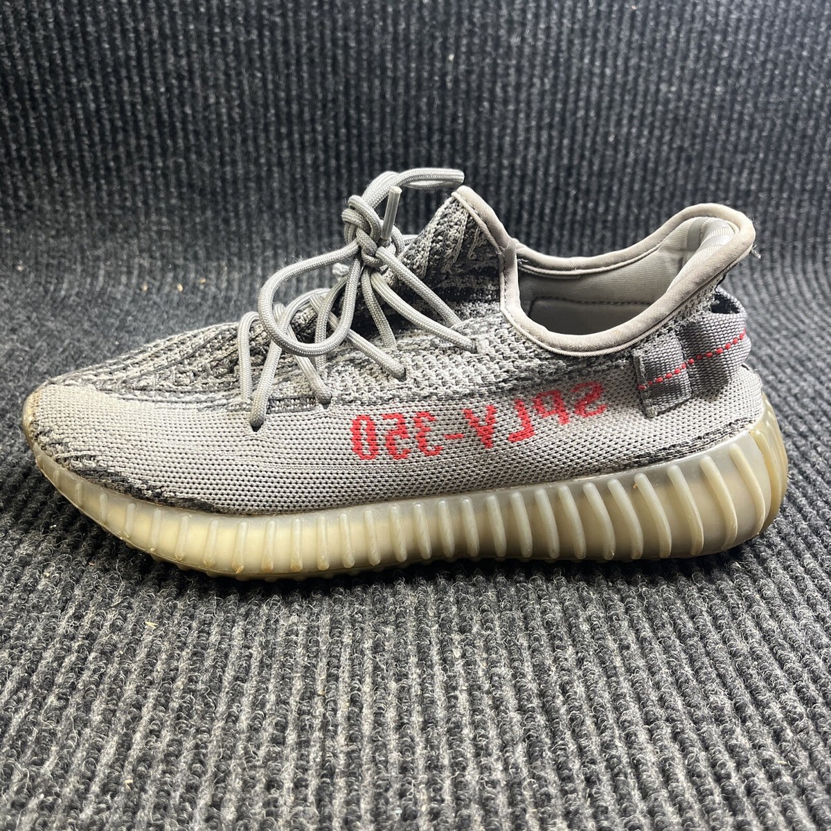 🔥🔥🔥Size 7 Adidas Yeezy Boost 350 V2 Low Beluga 2.0 Used 🔥🔥🔥Size 7 Adidas Yeezy Boost 350 V2 Low Beluga 2.0 Used