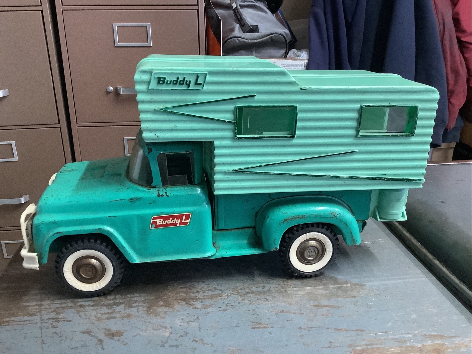 Vintage 1960s Buddy L Pickup Truck Camper w/Spring Suspension Turquoise