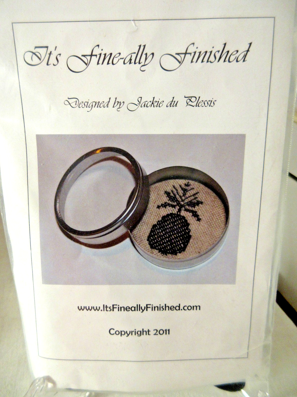 HTF Its Fine-Ally Finished PINEAPPLE ORT KEEPER Ctd X Stch KIT Jackie du Plessis